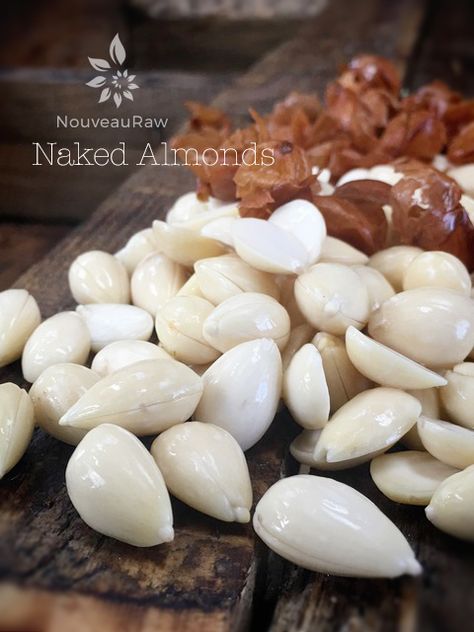 almonds with their skins removed Make Almond Flour, Soaked Almonds, Blanched Almonds, Raw Almonds, Roasted Almonds, Asian Cooking, Basic Recipes, Almond Recipes, Living Food