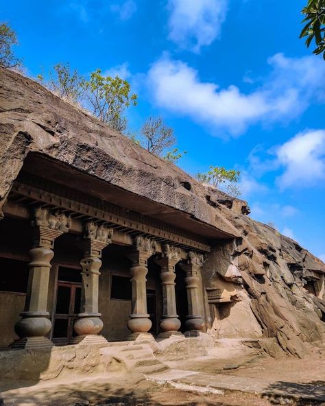 Pandavleni caves are located on hill at the outskirts of Nashik city. These caves are built on the Trirasmi hill about 3004 feet above the sea. These caves are the group of old Buddhist caves. Their northern frontage saves them from the sun and the south-west rains hence much of the carved work and many long and most valuable inscriptions have passed fresh amd unharmed through 1500-2000 years. Credit - @picturesque_yash Nashik City Photography, Ajantha Painting, Nashik City, Resort Ideas, House Design Pictures, Creative Profile Picture, Sun City, Ancient India, Architecture Old