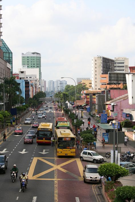 Johor Bahru Aesthetic, Johor Bahru Malaysia, Indian Temple Architecture, Story Background, Singapore Photos, State Capital, Penang Malaysia, Temple Architecture, State Capitals