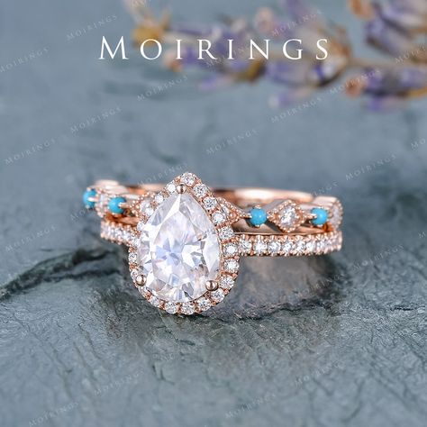 Western Wedding Rings Sets, Western Engagement Rings, Western Wedding Rings, Turquoise Wedding Rings, Turquoise Wedding Band, Turquoise Ring Engagement, Retro Bridal, Rose Gold Moissanite Ring, Pretty Engagement Rings