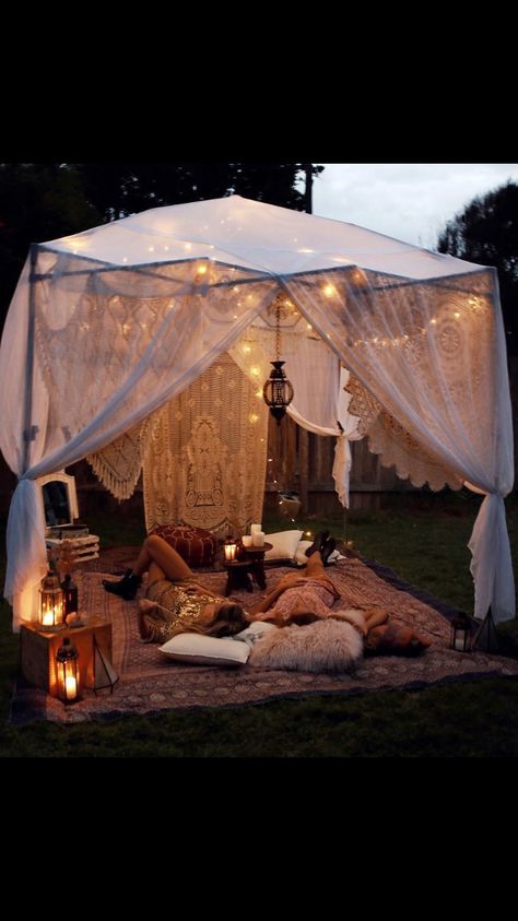 Terrace Party, Boho Tent, Boho Lounge, Outdoor Canopy, Decor Ikea, Cool Ideas, Living Room Diy, Diy Patio, Garden Lighting