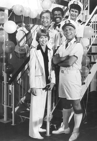 Love Boat Cast Lauren Tewes, The Love Boat, Laugh Track, Perry Mason, Mary Tyler Moore, Tony Curtis, Bing Crosby, Love Boat, Old Tv Shows