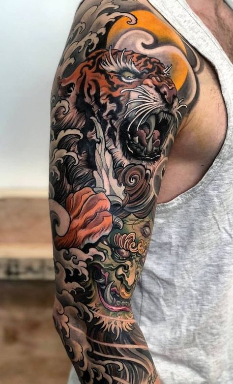 9 diseños de tatuajes japoneses para hombres y su significado 6 Modern Japanese Tattoo, Tattoo Planets, Tato Irezumi, Tato Phoenix, Japanese Tiger Tattoo, Japanese Tattoos For Men, Tiger Tattoo Sleeve, Cool Half Sleeve Tattoos, Sanskrit Tattoo