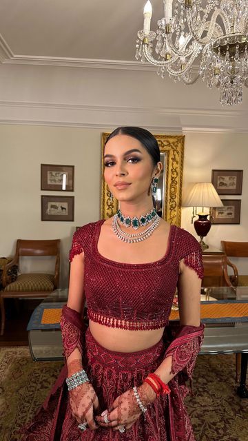 Meera Sakhrani on Instagram: "My most gorgeous bride on her cocktail 🌹🌹 @taruntahiliani Hair - @aakashshrestha007" Cocktail Makeup Looks, Makeup Looks Indian, Meera Sakhrani, Cocktail Makeup, Indian Wedding Dress Traditional, Accessories For Wedding, Bridal Jewellery Inspiration, Simple Lehenga, Indian Women Fashion