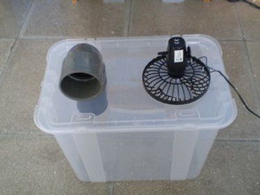 Picture of Simple Cheap Air Conditioner(Cooler) Homemade Swamp Cooler, Bucket Air Conditioner, Homemade Ac, Homemade Air Conditioner, Cheap Air Conditioner, Comanche Jeep, Tent Camping Organization, Tents Camping Glamping, Diy Air Conditioner