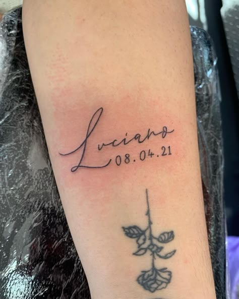 Name And Date Tattoo, Baby Name Tattoo Ideas, Theo Tattoo, Levi Tattoo, Kids Name Tattoo, Andy Tattoo, Husband Name Tattoos, Tattoos For Daughter, Jake Tattoo