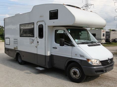 Used 2006 Gulf Stream Vista Cruiser Mini For Sale in Glen Ellyn, IL - 5029069700 - RV Trader Used Rv For Sale, Vista Cruiser, Gulf Stream, Class C Rv, Used Rv, Rv Trader, Used Rvs, Benz Sprinter, Rv For Sale