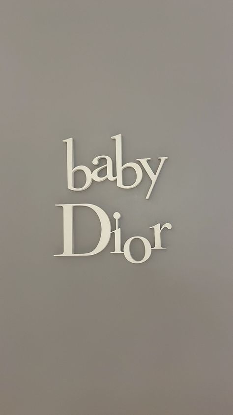 Ios Layout Ideas, Ivory Decor, Bow Wallpaper Iphone, Dior Wallpaper, Iphone Display, Expensive Brands, Watch Wallpapers, Baby Dior, Bow Wallpaper