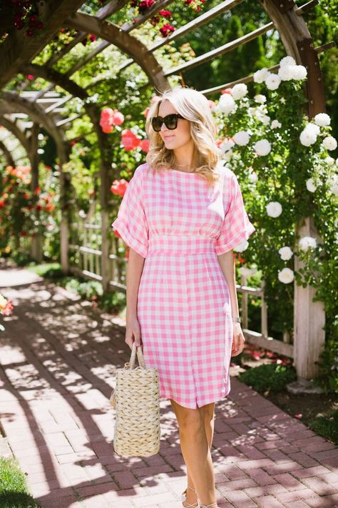 Summer Gingham Gingham Trend, Summer Gingham, Pink Gingham Dress, Gingham Fashion, Church Dress, Peplum Tops, Check Dress, Heidi Klum, Gingham Dress