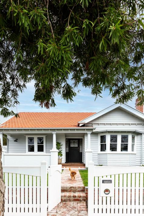 1920s Bungalow Exterior, Bungalow Front Porch Ideas, Bungalow Exterior Makeover, California Bungalow Exterior, 1940s Bungalow, Californian Bungalow, 1920s Bungalow, House Makeovers, Provincial Home