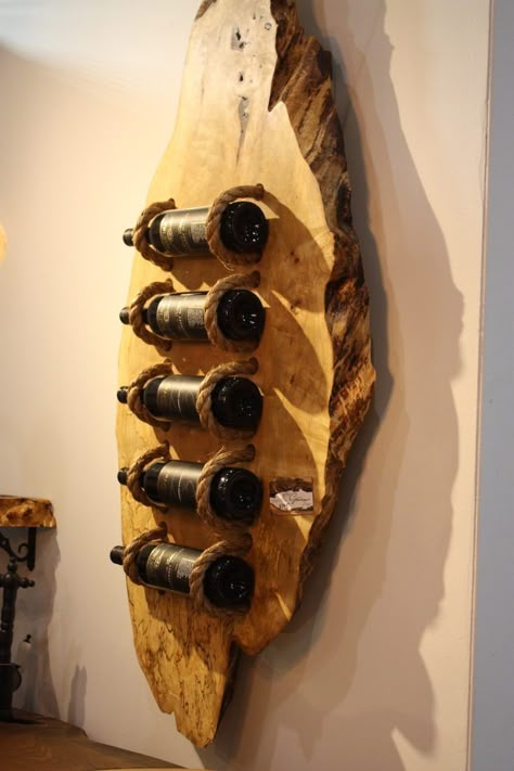 Cool Wine Racks, Diy Wine Rack Projects, Wine Rack Projects, Wine Rack Design, Wood Wine Racks, Deco Originale, Diy Wine Rack, Bottle Rack, Wine Holder