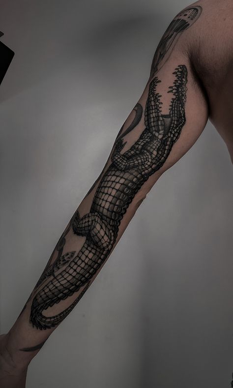 Full arm length crocodile.. . . . . . #crocodiletattoo #fullarmtattoo #finelinetattooartist Crocodile Tattoo, Full Arm Tattoos, Leg Tattoo, Fine Line Tattoos, Leg Tattoos, Tattoos