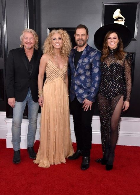 Grammy Awards Red Carpet, Little Big Town, Jonathan Knight, Grammys Red Carpet, Country Bands, Country Blue, Country Stars, Glam Looks, Country Music Stars