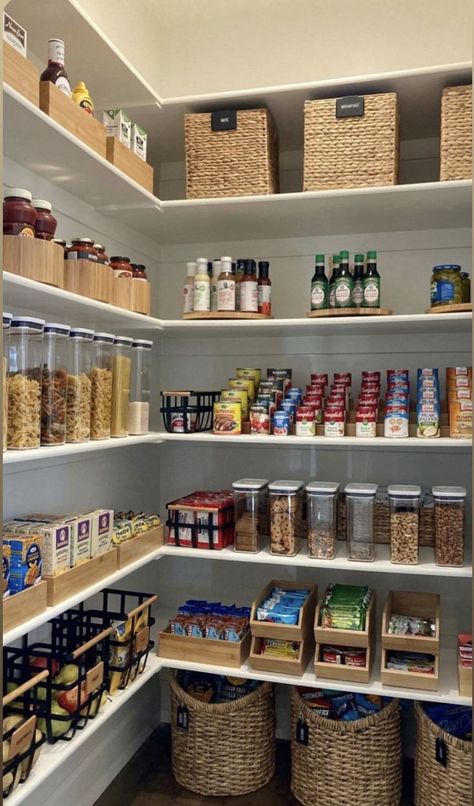 #storage #homestorage #organizationhacks #organizer Pantry Renovation, Pantry Closet Design, Pantry Layout, Pantry Decor, Pantry Room, Organized Pantry, Desain Pantry, Food Pantry Organizing, Pantry Remodel