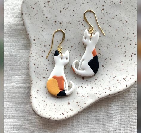 Polimery Clay Ideas, Fimo Jewelry, Diy Earrings Polymer Clay, Handmade Clay Jewelry, Polymer Clay Diy, Polymer Clay Animals, Polymer Clay Jewelry Diy, Clay Jewelry Diy, Fimo Clay