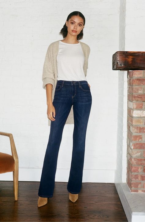 Diana Outfits, Mother Culture, 70’s Outfit, Bootcut Jeans Outfit, Flare Jeans Outfit, Clothes Wardrobe, Straight Leg Jeans Outfits, Dark Jean, Fantastic Fashion