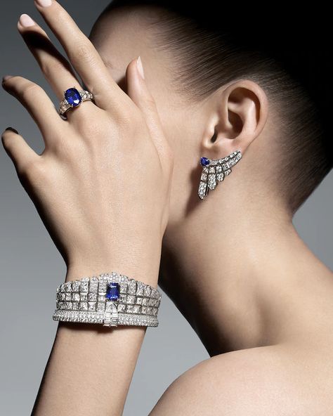 LOUIS VUITTON SPIRIT, The Maison's High Jewelry Collection | LOUIS VUITTON ® Earrings Louis Vuitton, Louis Vuitton Presents, Louis Vuitton Women, Expensive Jewelry Luxury, Louis Vuitton Jewelry, Bracelet Ring, Expensive Jewelry, Jewelry Photography, Sapphire Jewelry