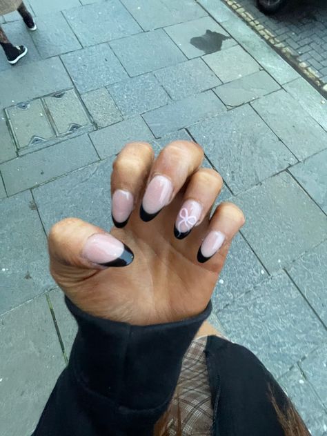 Checkered French Tip, French Tip Black Almond Nails, Pick Acrylic Nail, Nail Inspo Almond Black French Tip, Short Nails January, French Tip With Bow Nails, Bow Nails Square, January Nail Inspo Almond, January Nail Designs Short