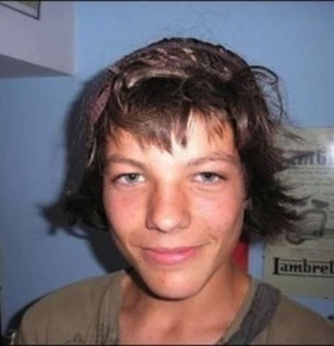 Louis Tomlinson, The Wind, One Direction, The Story, Books Wattpad, Wattpad, Books, Hair, Blue