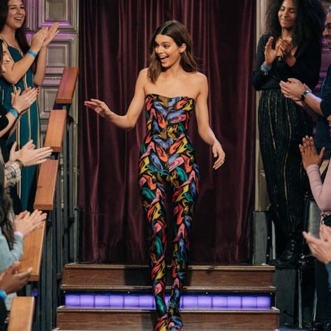 Harry Styles Quiz, Kendall Jenner 2016, Kendall Jenner Dress, Vintage Ferragamo, Robert Kardashian, Bruce Jenner, Late Late Show, Vintage Jumpsuit, Jenner Sisters