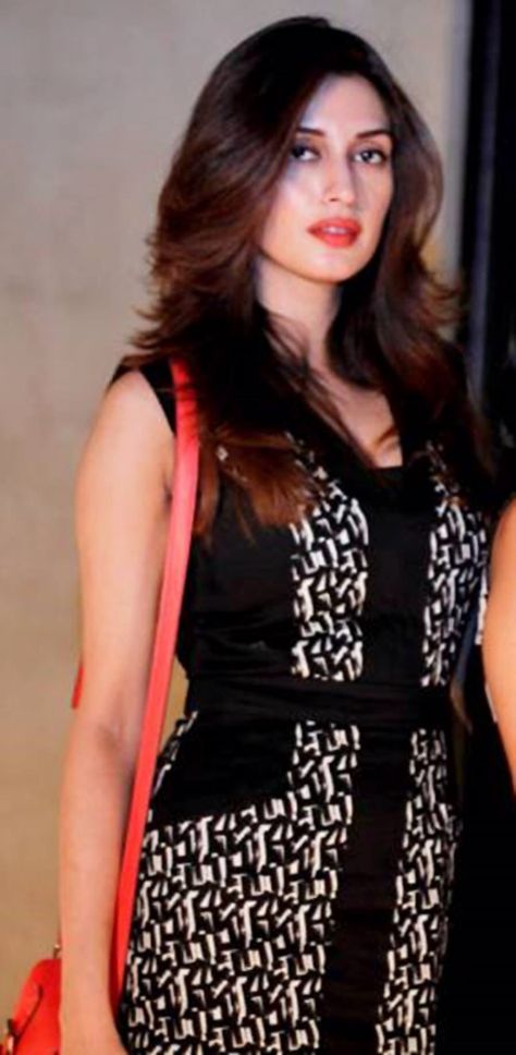 Iman ali Iman Ali, Katrina Kaif Photo, Pakistani Actress, Indian Actress Hot Pics, Pakistani Dresses, Woman Face, Most Beautiful, Actresses, Celebrities