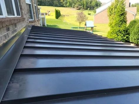 4 Best Roofing Materials for a Low Pitch Roof Low Pitch Roof House Exterior, Low Pitch Roof, Flat Roof Materials, Flat Roof Replacement, Flat Roof Design, Plastic Roofing, Pitch Roof, Epdm Roofing, Flat Roof Extension