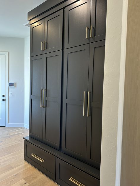 Black Lockers Mudroom, Black Mudroom Lockers, Black Mudroom Cabinets, Laundry Cupboard, Mudroom Cabinets, Mudroom Lockers, Laundry Room Doors, Mudroom Laundry Room, Wardrobe Solutions