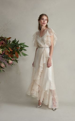 Vestidos Country, Occasional Dress, Nude Dresses, Poses Photoshoot, Dainty Dress, Kebaya Dress, Dress With Ruffle Sleeves, Dream Fashion, White Slip Dress