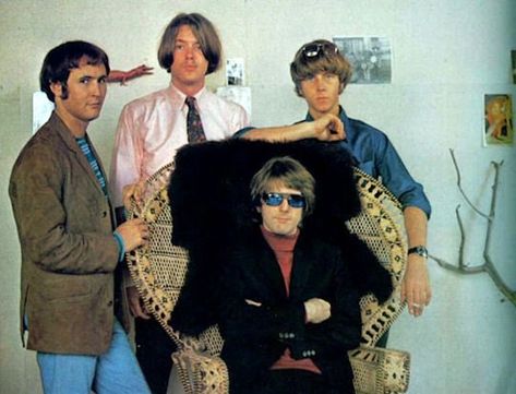 The Byrds Band, Byrds Band, Chris Hillman, Roger Mcguinn, Michael Clarke, Gram Parsons, Stephen Stills, 60s Music, Swinging Sixties