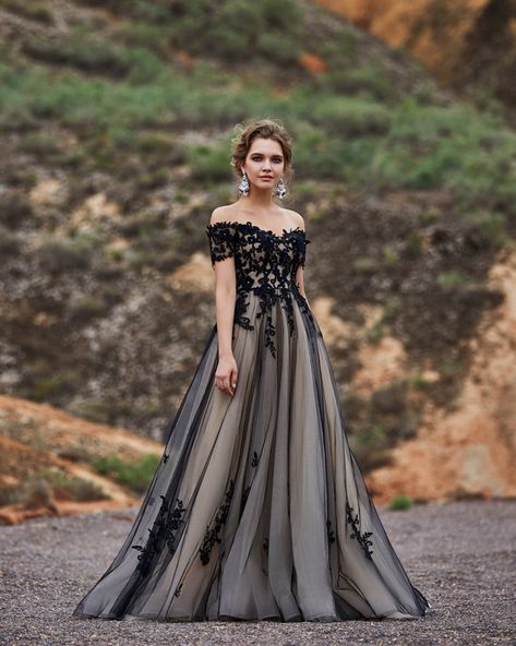 Boho Black Wedding, Black Wedding Dress Lace, Wedding Guest Gowns, Black Wedding Dress, Mother Of The Bride Gown, Elegant Black Dress, Wedding Dress Lace, Beach Bride, Wedding Dress Fabrics