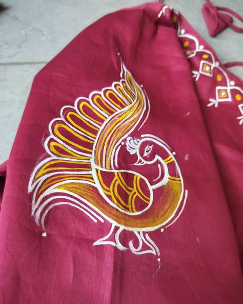 Mother Daughter Duo blouse for navaratri 💃 . . . Navaratri, fabric Painting, blouse, handpainted, handpainted blouse, navaratri outfits, Navratri chaniya choli, kids chaniya choli, painting, spread happiness, spread colors, urjart Fabric Painting Blouse, Navaratri Outfits, Fabric Paint Diy, Navratri Chaniya Choli, Paint Diy, Chaniya Choli, Fabric Paint, Fabric Painting, Diy Painting