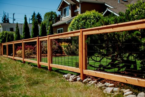 How To Build A Hogwire Fence, Open Fencing Ideas, Short Backyard Fence, Modern Cattle Panel Fence, Front Yard Short Fence Ideas, Wood Fence Covering Ideas, Low Front Yard Fence, Hogwire Fence Modern, Diy Fence Around Pool