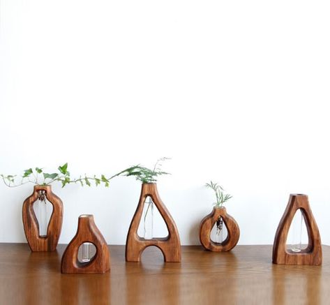 Oasis Decor, Indoor Plant Hangers, Support Pour Plante, Into The Wood, Flower Vases Decoration, Wood Plant Stand, Desert Oasis, Plant Stand Indoor, Wooden Vase