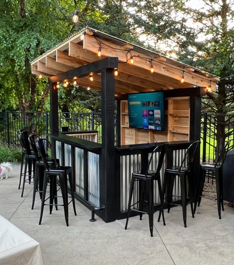 Shed Converted To Bar, Shed With Bar Attached, Bar Backyard Ideas, Diy Bbq Shack, Outside Bar Ideas Diy, Backyard Bar And Grill Ideas, Backyard Shed Bar Ideas, Shed Bar Ideas, Gazebo Bar