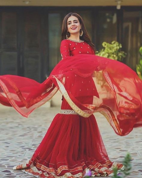 Sharara Designs Outfit, A Best Option To Give Stunning Look Intimate Wedding! Sumbal Iqbal, Pakistani Actress Dresses, Shadi Dress, Gharara Designs, Design Kurta, Simple Dress Casual, Sharara Designs, Nikah Dress, Anarkali Dresses