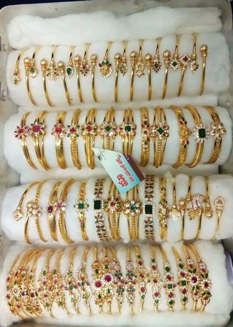 Kankanalu Gold Designs, Kankanalu Gold Designs Latest, Simple Gold Bangle, Ruby Necklace Designs, Fashion Jewelry Necklaces Gold, Kada Bangles, Simple Necklace Designs, Wedding Jewelry Sets Bridal Jewellery, Gold Bracelet Simple