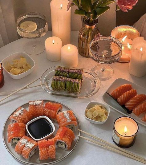 Sushi Co, Sushi Date, Sushi Lunch, Sushi Dinner, Sushi At Home, Breakfast Bread Recipes, Sushi Night, Hey Boo, Romantic Dinners