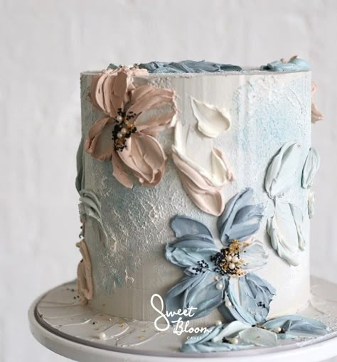 Painted Cakes, Pretty Birthday Cakes, Cute Birthday Cakes, Floral Cake, Love Cake, Wedding Cake Designs, Fancy Cakes, Cake Decorating Techniques, Buttercream Cake