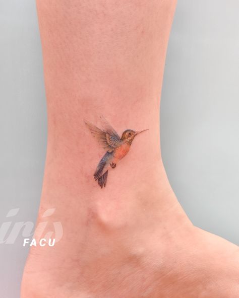 Collar Bone Hummingbird Tattoo, Hummingbird Tattoo Color, Small Hummingbird Tattoo, Tiny Bird Tattoos, Bird Tattoos For Women, Origami Tattoo, Iris Tattoo, Bird Tattoos, Tattoo Color