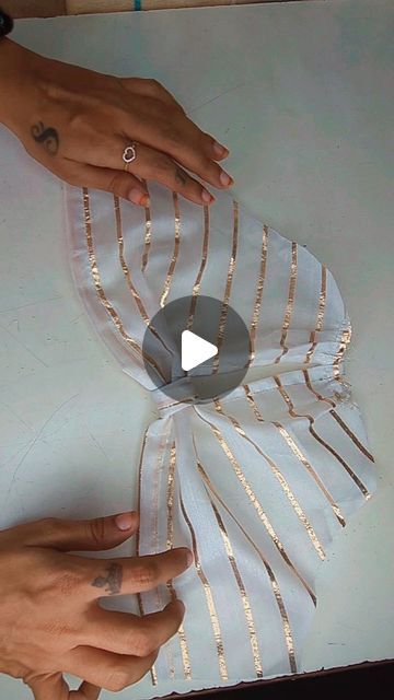 🇩 🇸  🇸 🇪 🇼 🇮 🇳 🇬  🇸 🇭 🇴 🇵 on Instagram: "Sewing tricks and tips 🪡🧵" Butterfly Sleeves Pattern, Vintage Dress Sewing Patterns, How To Make Butterfly, Clothing Pattern Design, Sewing Collars, Sewing Tricks, Sewing Pattern Shop, Cutwork Blouse Designs, Diy Embroidery Designs