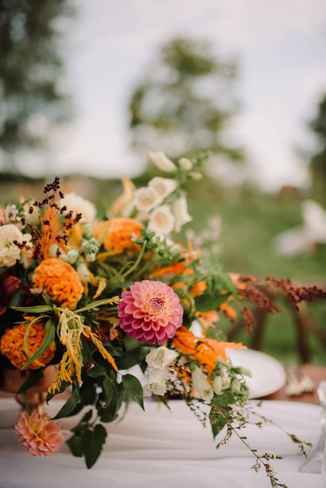 Harvest Aesthetic, Photo Movement, Farm Fest, Virgo Aesthetic, Harvest Dress, Harvest Wedding, Wedding Planner Guide, Wedding Aesthetics, Colors Of Autumn