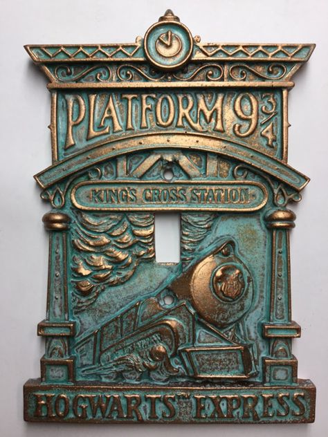 Harry Potter Light Switch, Harry Potter Office, Harry Potter Themed Bedroom, Harry Potter Bathroom, Harry Potter Light, Harry Potter Nursery, Harry Potter Room Decor, Harry Potter Bedroom, Patina Paint