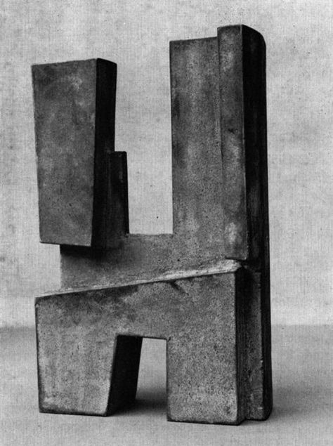 Geometric Ceramics, Robert Adams, Sculpture Abstract, Concrete Sculpture, Sculptures Céramiques, Apiece Apart, Concrete Art, Sculpture Metal, Letter H