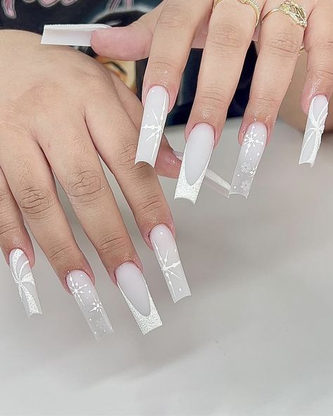 Mc Nails, Winter Nails Acrylic, Snowflake Nails, Christmas Nails Acrylic, Bling Acrylic Nails, Hot Nails, Xmas Nails, Best Acrylic Nails, Long Acrylic Nails