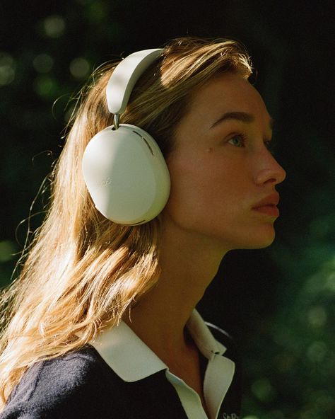 Sporty & Rich | Sonos Ace x Sporty & Rich headphones: Now available “Sound has always been a big part of the Sporty & Rich brand. When I first moved to… | Instagram Headphones Photoshoot, Rich Clothing, Headphones Aesthetic, Emily Oberg, Rich Clothes, Wellness Club, Tech Products, Rich Women, Active Noise Cancellation