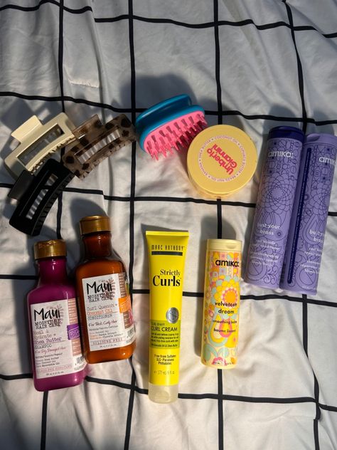 Preppy hair cair aesthetic maui shampoo banana purple shampoo hair care curly hair teen on a budget target hair stuff Amika Purple Shampoo, Maui Products, Shampoo Curly Hair, Hair Products Curly, Shea Butter Shampoo, Large Hair Clips, Amika Hair Products, Face Skin Care Routine, Routine Aesthetic