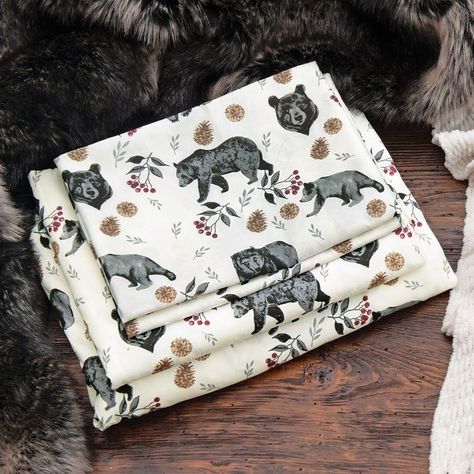 Forest Theme Nursery, Small Cabin Decor, Lodge Style Decorating, Ivy Room, Black Bear Decor, Rustic Bedding Sets, Lodge Bedding, Black Forest Decor, King Black