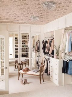 Closet Wallpaper, Master Closet Design, Dressing Design, Dressing Room Closet, Walk In Closet Design, Wallpaper Ceiling, Design Your Own Home, Closet Remodel, Dream Closets