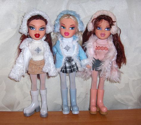 Explore Bratz UK - 2's photos on Flickr. Bratz UK - 2 has uploaded 150 photos to Flickr. Winter Uk, Bratz Outfits, Bratz Doll, Dolls