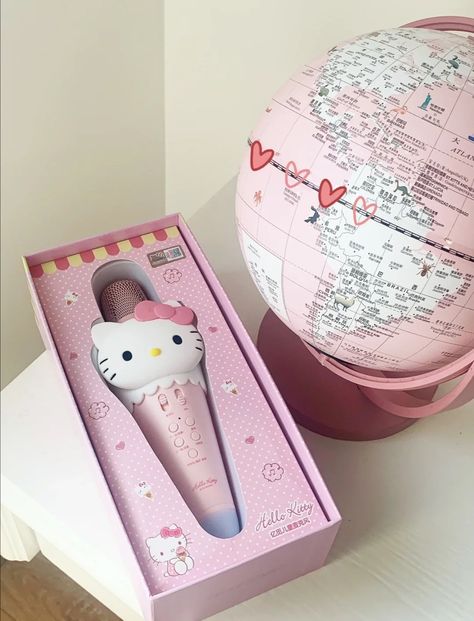 Sanrio Microphone, Perpel Wallpapers, Hello Kitty Headphones, Hello Kitty Bedroom, Hello Kitt, Cute Animal Quotes, Sanrio Stuff, Girly Decor, Hello Kitty Rooms